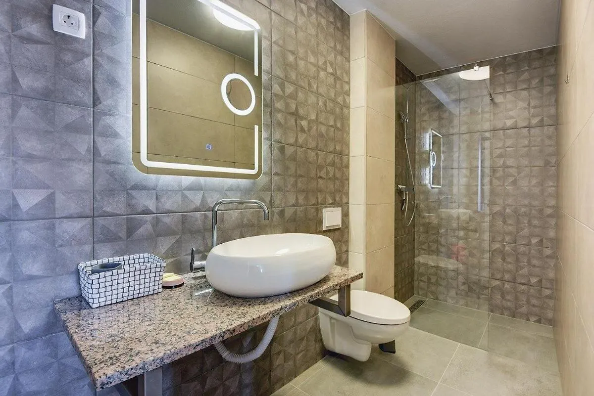 Villa Christine Valbandon 0*,  Croatia